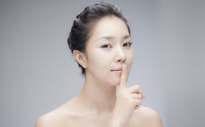 Genetics play a big part in asian women’s flawless skin. Lifestyle factors also make a difference. Photo: Corbis