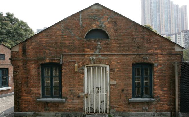 The unrestored Lai Chi Kok Hospital in 2008. Photo: Edward Wong