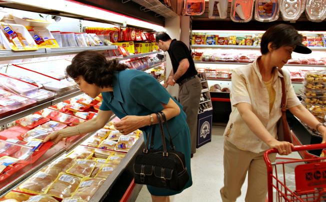 US supermarkets mark down prices. Photo: Bloomberg