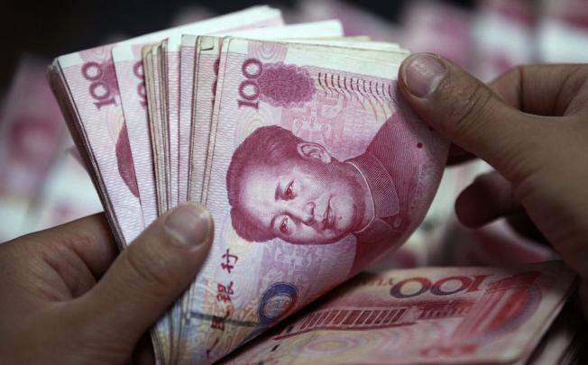 The yuan exchange rate closed at a record of 6.2252 against the US dollar on Wednesday.