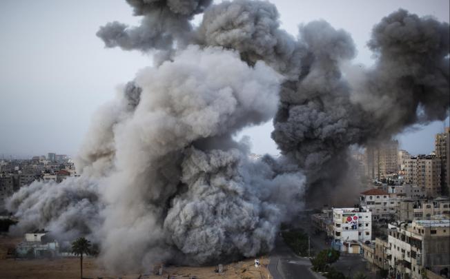 More Israeli missiles hit Gaza City. Photo: AP
