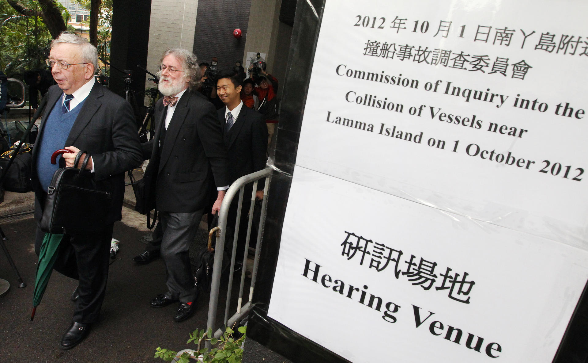 Clive Grossman, left, representing Hongkong Electric and the crew of Lamma IV, at the start of the inquiry yesterday. Photo: Felix Wong
