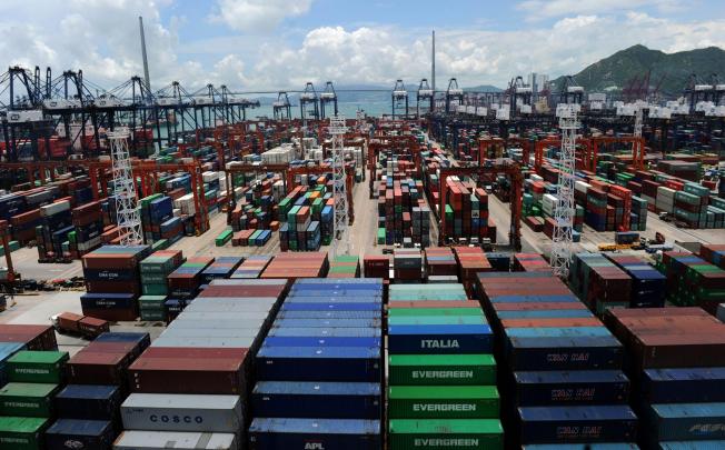 Container volume falls for first time in 3 years