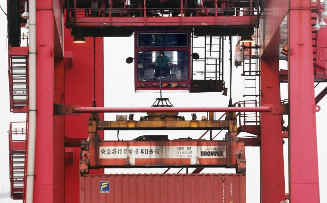 Container handlers stand idle