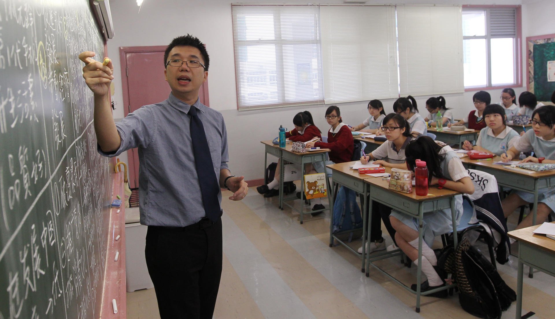 A liberal studies lesson taught by Jacob Hui Shing-yan at Christian and Missionary Alliance Sun Kei Secondary School. Photo: Edward Wong