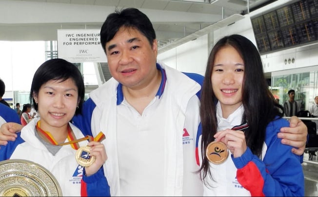 Annie Au, coach Tony Choi and bronze medallist Joey Chan.