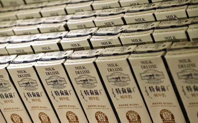 China Mengniu Dairy is extending its presence in China's relatively undeveloped dairy market with a HK$3.18 billion investment. Photo: Reuters