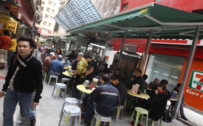 Alfresco dining is under threat in Hong Kong. Photo: Sam Tsang