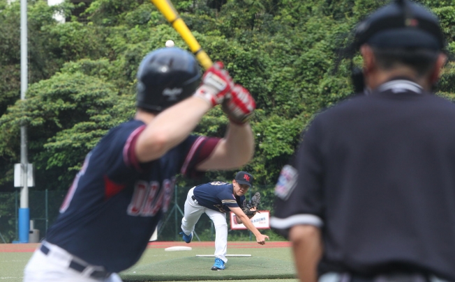 Main and below: the All-Star Little League team play a practice game at Hong Kong International School. Photo: Jonathan Wong