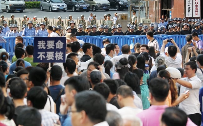 Residents of Jiangmen take to the street to protest against the purposed nuclear plant in the region. Photo: Dickson Lee