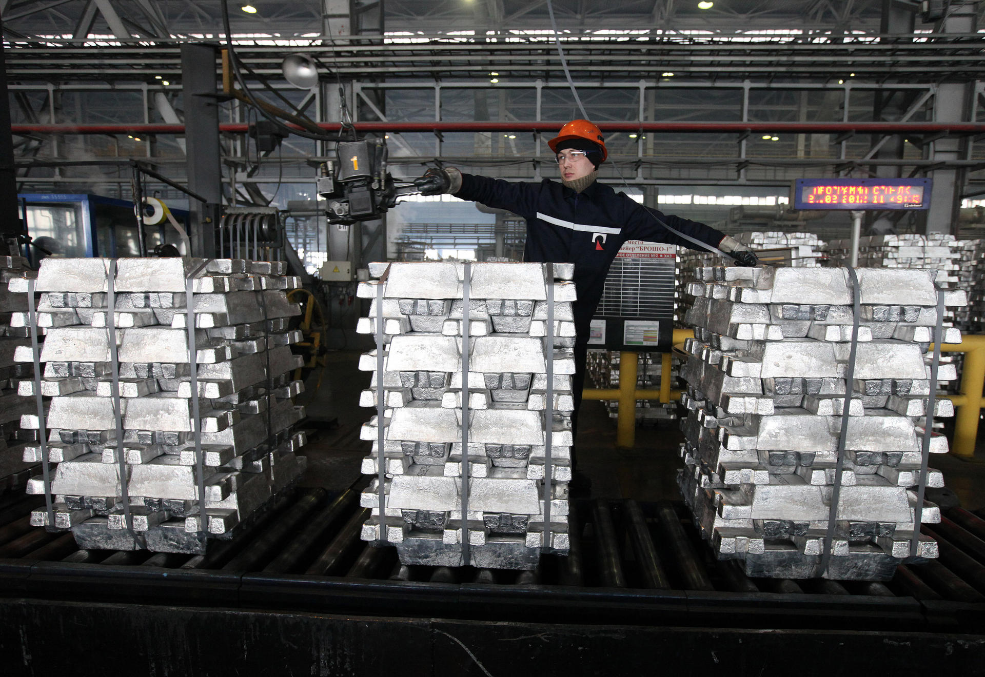 Chalco warned of more tough times for the aluminium industry.