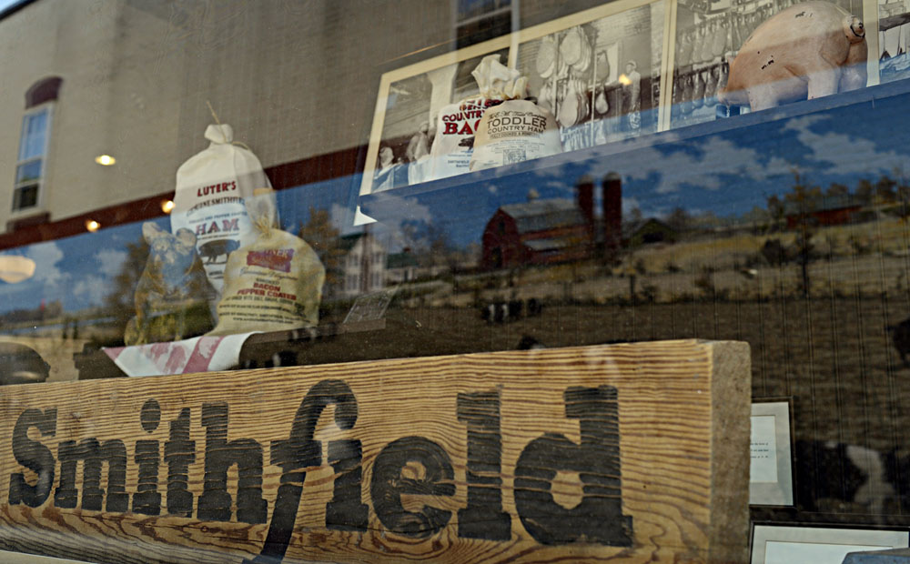 Smithfield Foods won national security clearance for its proposed US$4.7 billion sale to a Chinese meat processor. Photo: AP