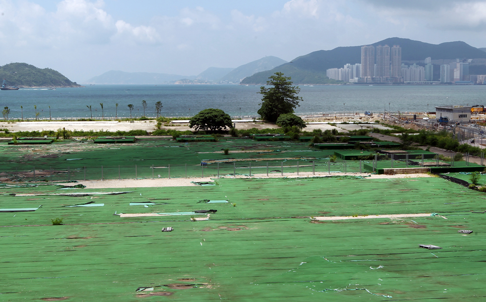 The Hong Kong legal system does not speak of 'land' ownership, but rather, of the ownership of an estate or interest in land. Photo: Nora Tam