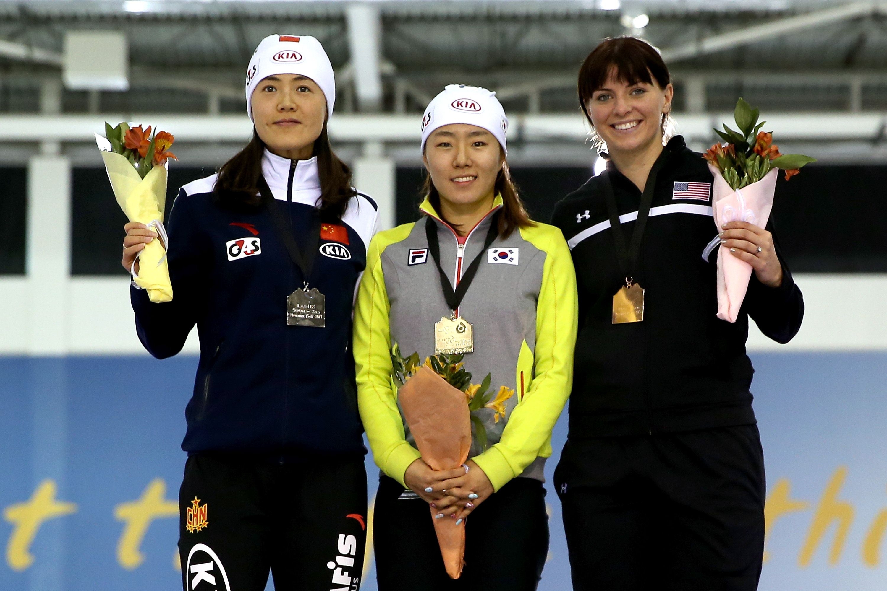 Wang Beixing of China (left) Lee Sang-hwa of South Korea and Heather Richardson at the Utah Olympic Oval. Photo: AFP