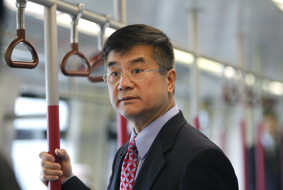 US Commerce Secretary Gary Locke rides on the MTR in Hong Kong on May 17, 2010. Photo: AFP