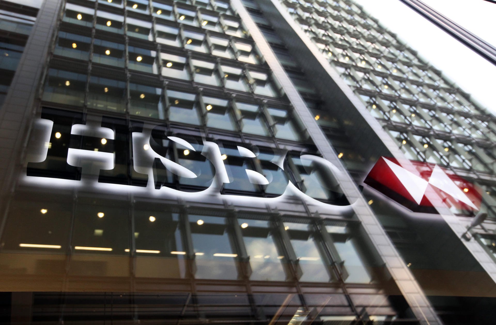 HSBC has a more global presence, with Asia-Pacific contributing two-thirds of pre-tax profit in the first nine months. Photo: Bloomberg