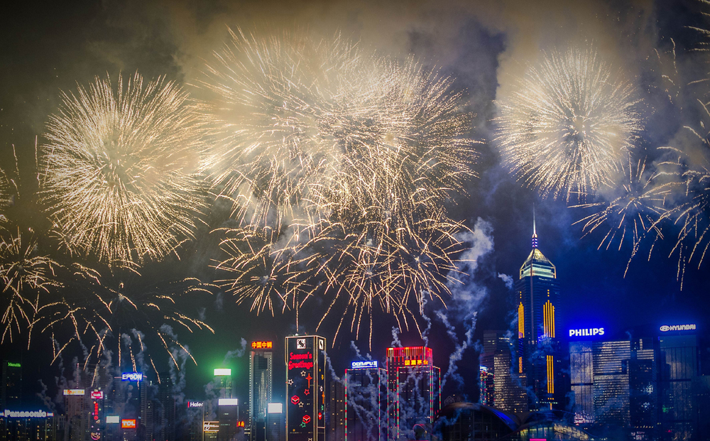 Thousands of Hongkongers prepare to welcome 2014 with fireworks, frivolity and a few drinks. Photo: AFP