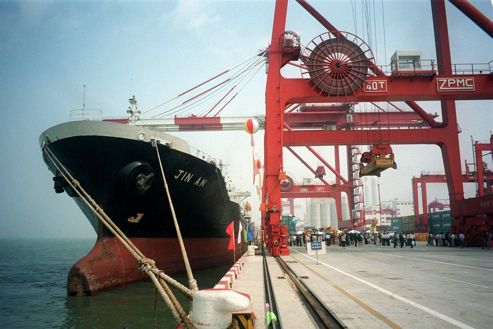 China Shipping is to meet investors today. Photo: SCMP