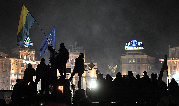 Thousands gather in Kiev's Independence square to hear the line-up of the new pro-Western government on Wednesday. Photo: AFP