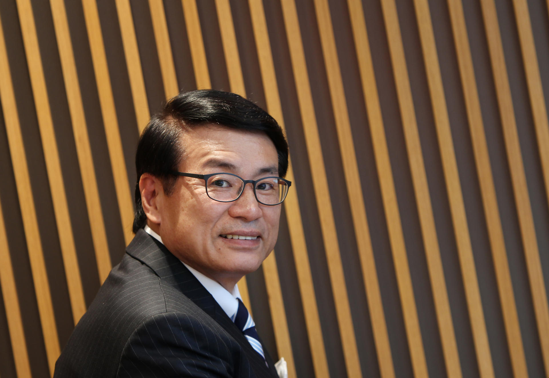 William Leung is seen as a leader in the credit card business in Hong Kong by introducing the rebate system.