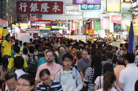 Few Hongkongers actually use English at home or anywhere else. Photo: Sam Tsang 