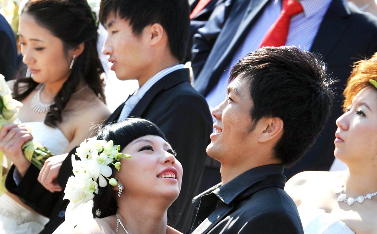 The marriage registry office in Xian says it launched the limit of 15 divorce registrations per day to give couples more time to 'think again'. Photo: AFP