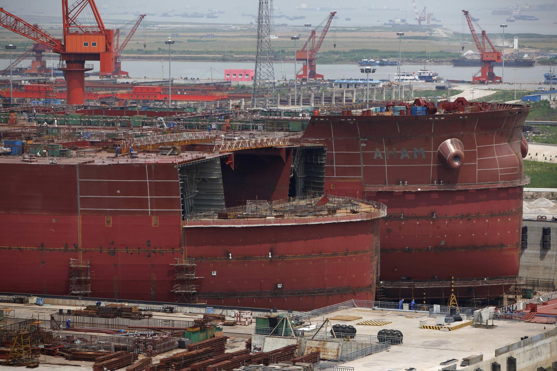 Rongsheng Heavy Industries is seeking an independent valuation of the assets held at its main shipyard in Jiangsu province. Photo: Reuters