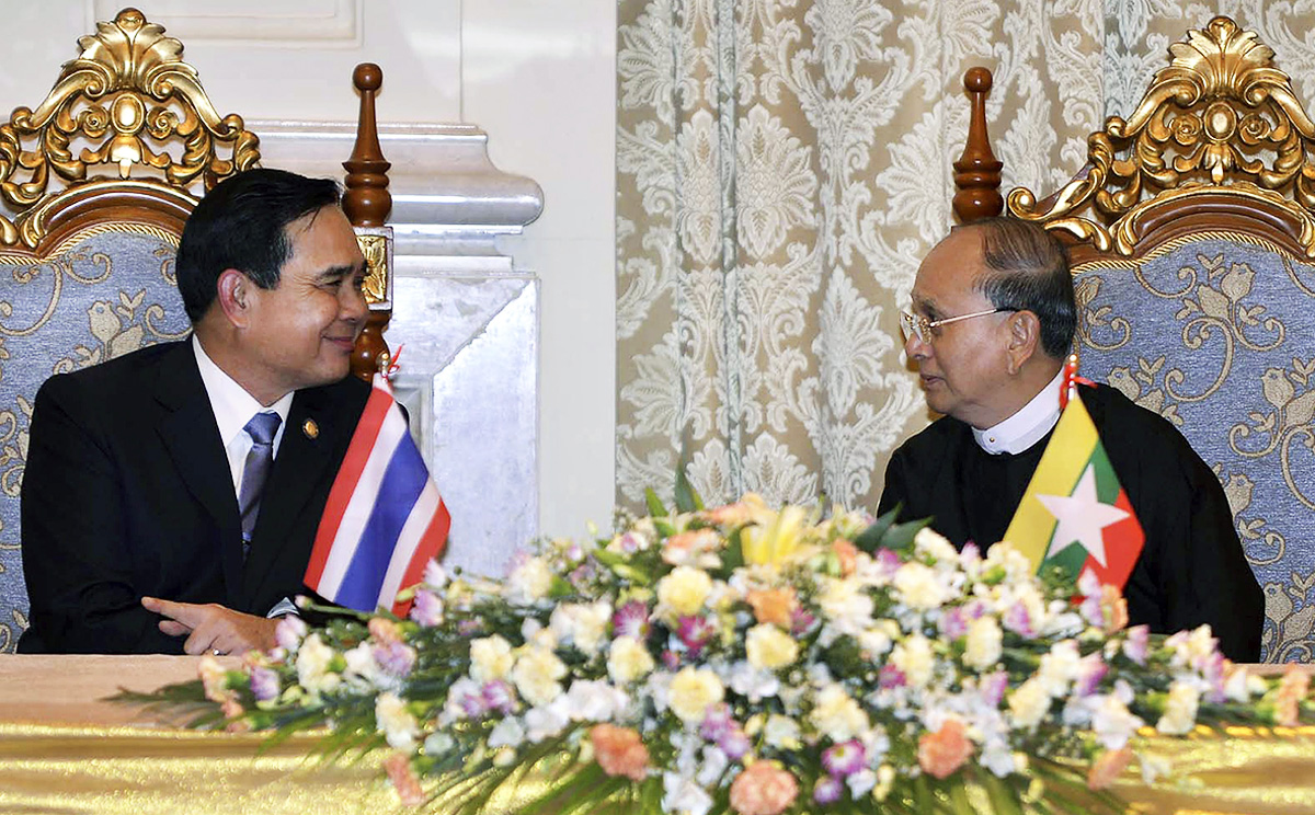 Thailand's Prime Minister Prayuth Chan-ocha (left) meets Myanmar President Thein Sein at the President House in Naypyitaw, Myanmar. Photo: EPA