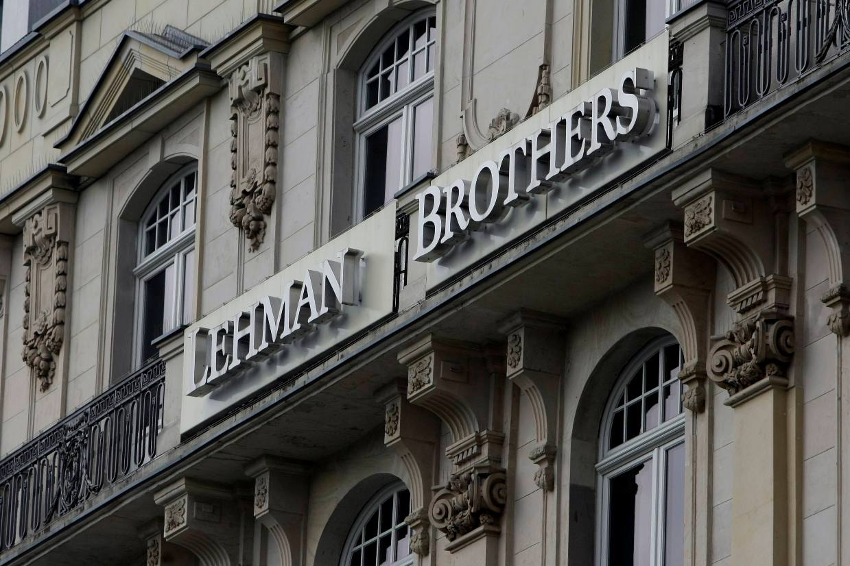 The new policy would help to avoid the type of market chaos sparked by the collapse of Lehman Brothers in 2008.