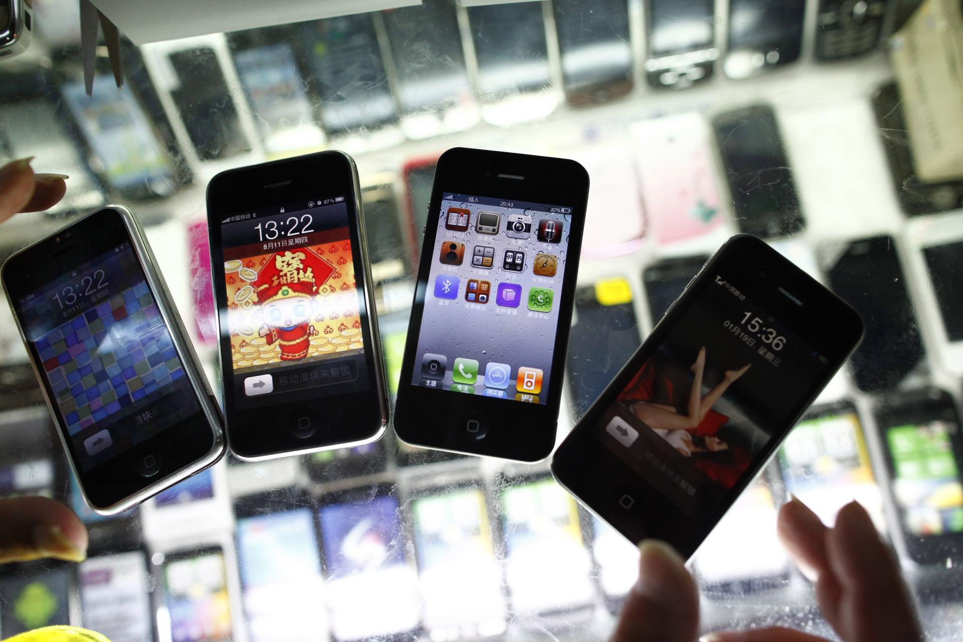 Fake iPhones on sale in Shanghai typify China's copycat prowess, but a forecast wave of innovation could change that image. Photo: Reuters
