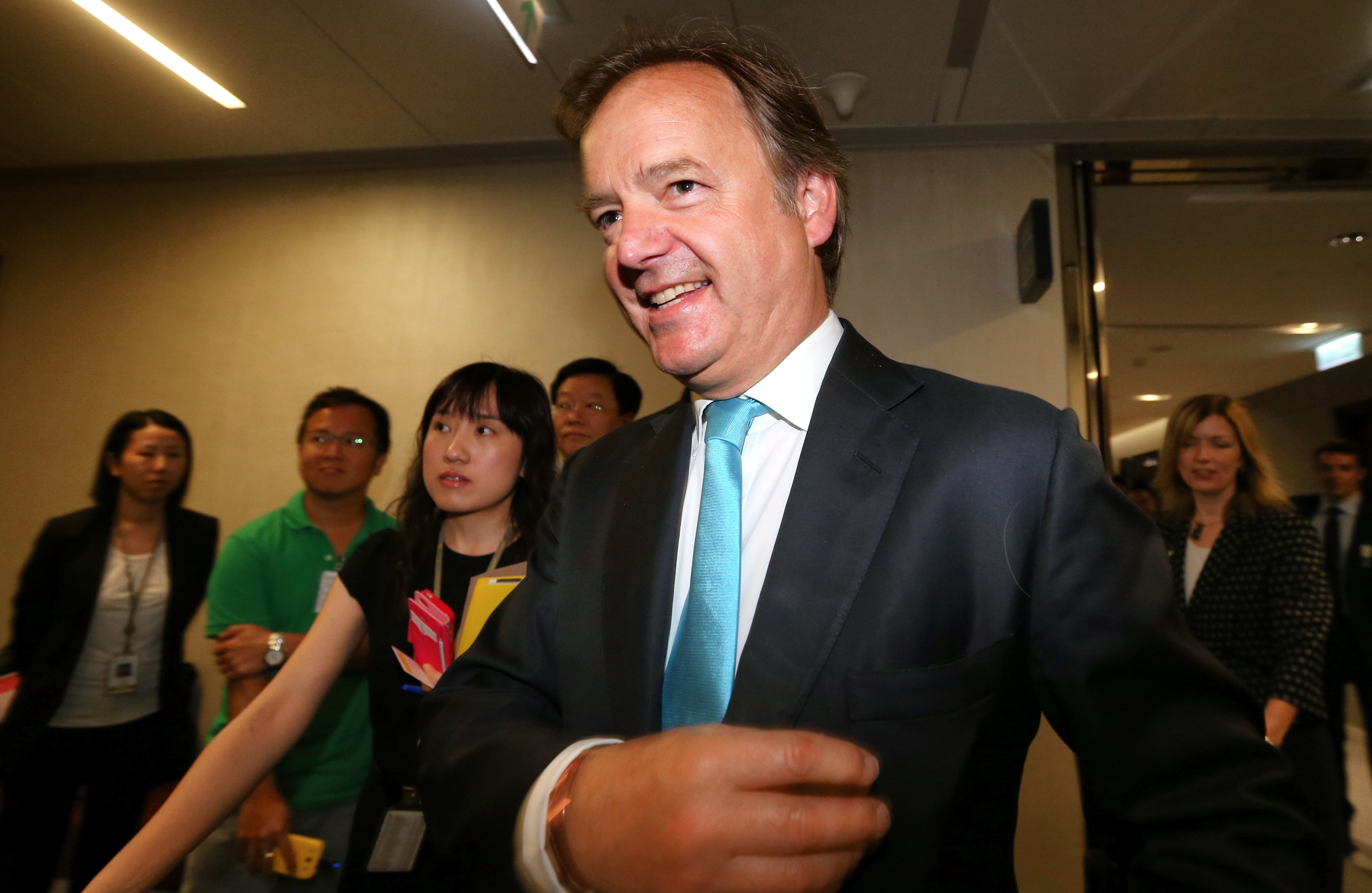 The reason British Foreign Minister Hugo Swire failed to meet with the chief executive may simply be that Leung had better things to do. Photo: Sam Tsang 