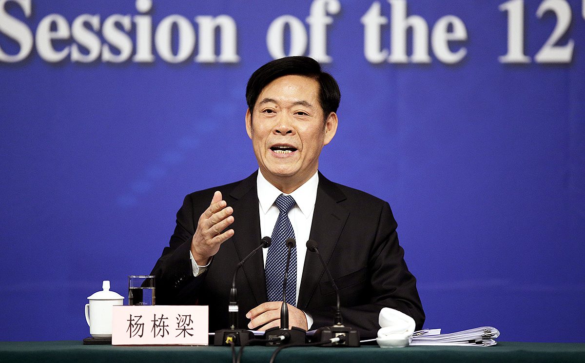 Director of the State Administration of Work Safety, Yang Dongliang, told reporters bigger mines were already making the switch to robotic coal-cutting machinery. Photo: Xinhua
