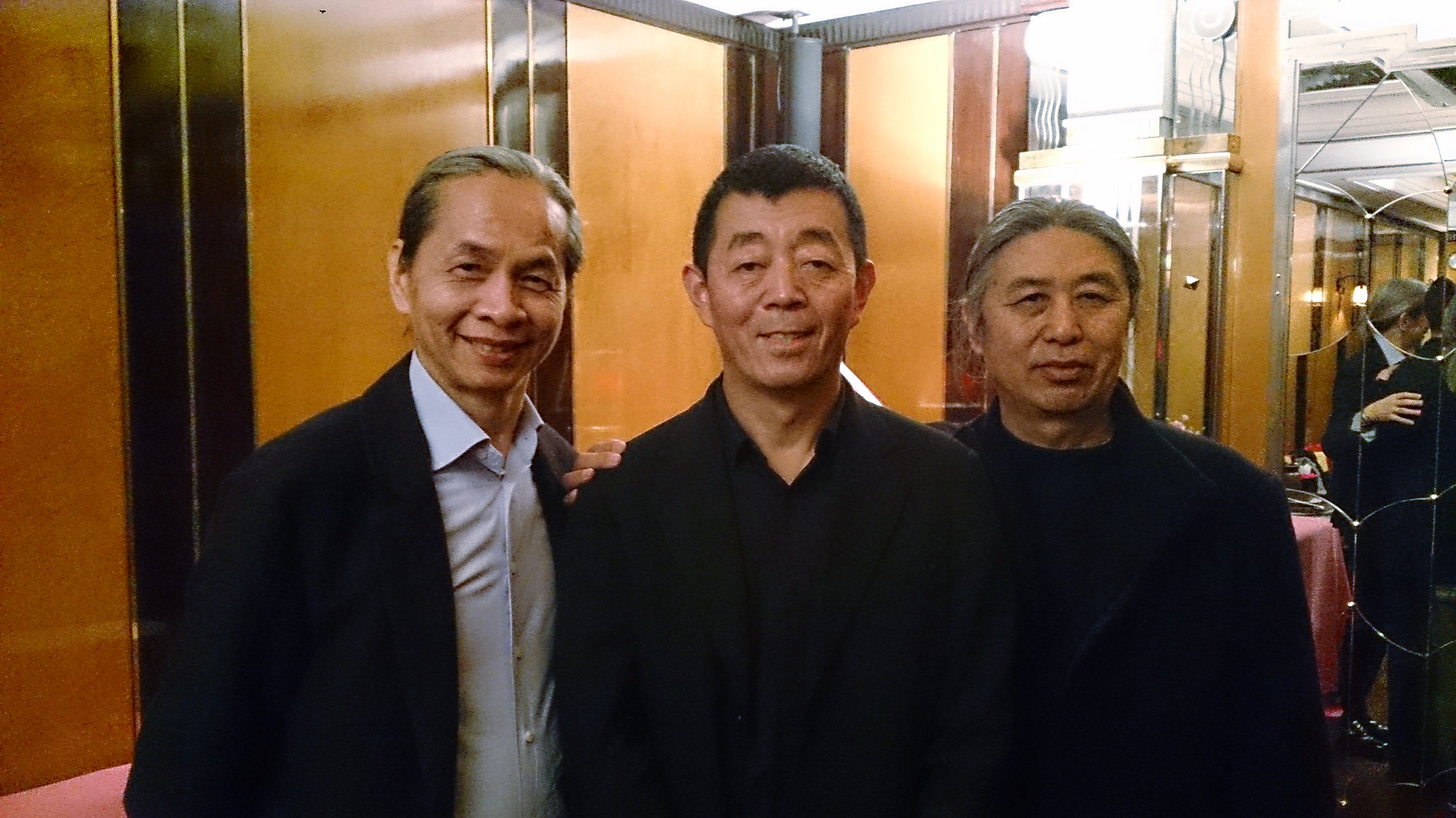 From left: The MoCA's Samuel Kung, Gu Changwei and Chinese American painter Tian Wei. Photo: Kevin Kwong 