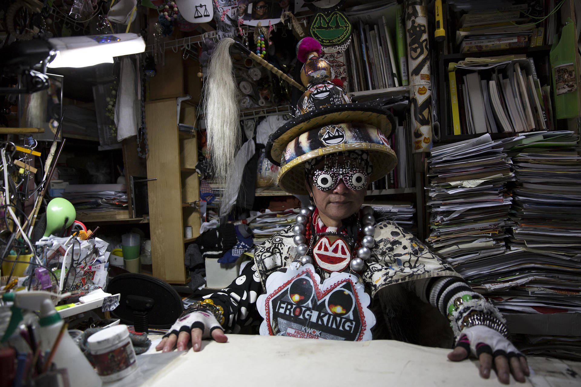 Artist Kwok Mang-ho is all dressed up for the part. Photo: Robin Fall