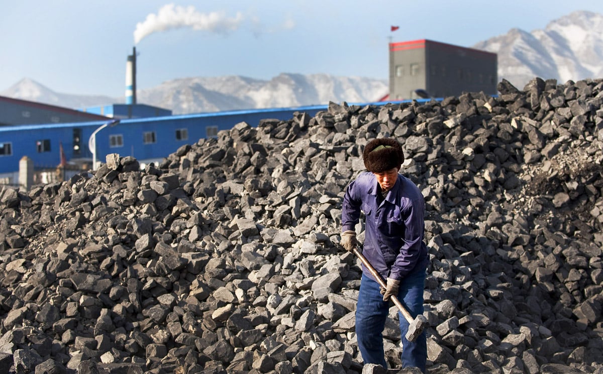 Datang International expects coal prices to fall 3 per cent to 4 per cent this year. Photo: Bloomberg