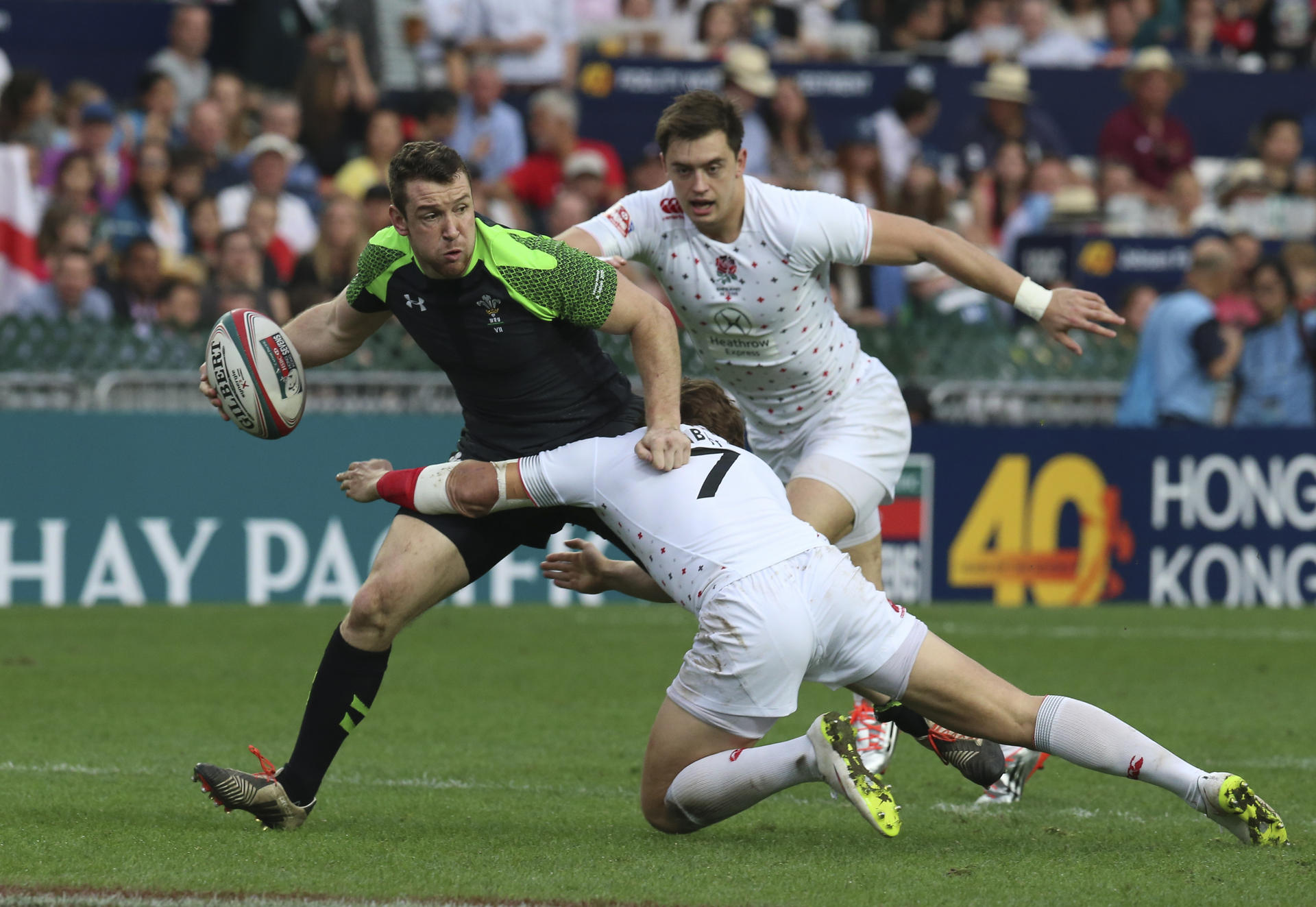 England's cover defence struggled with the Welsh speed during their 26-19 win. Photo: KY Cheng/SCMP