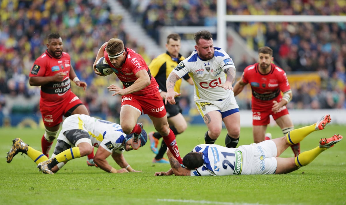 Drew Mitchell runs through to score Toulon’s winning try against Clermont as the French champions claimed a historic third straight European Rugby Champions Cup. Photo: Action Images via Reuters