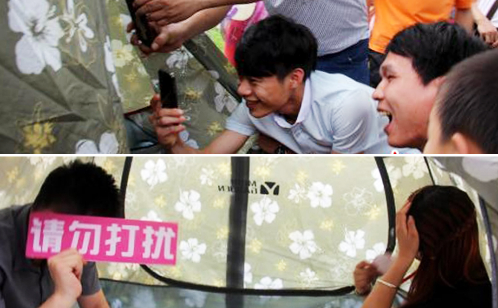 Mass blind date in China turns into public spectacle