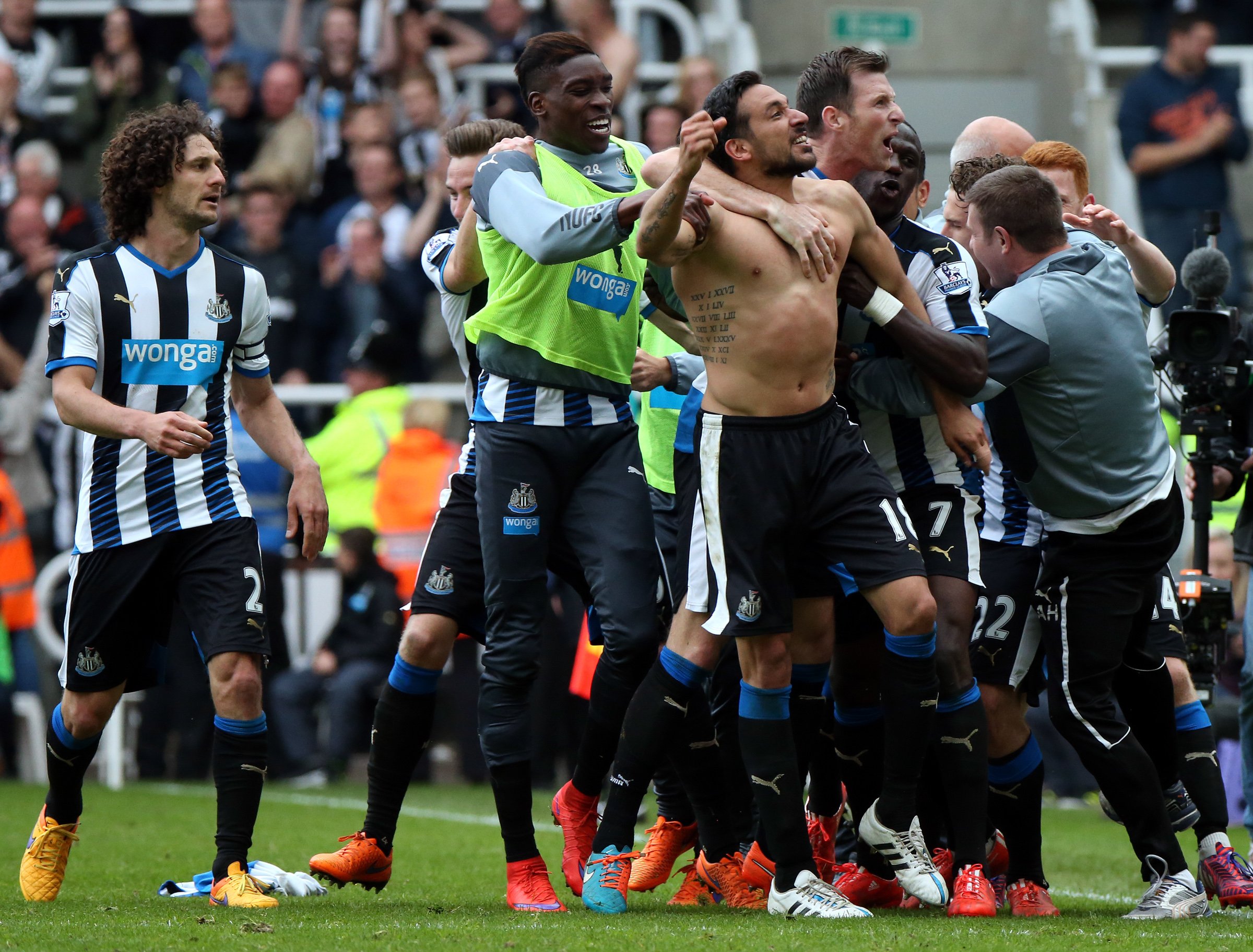 Newcastle United's Jonas Gutierrez ensured his team's survival with a late strike. Photo: AP