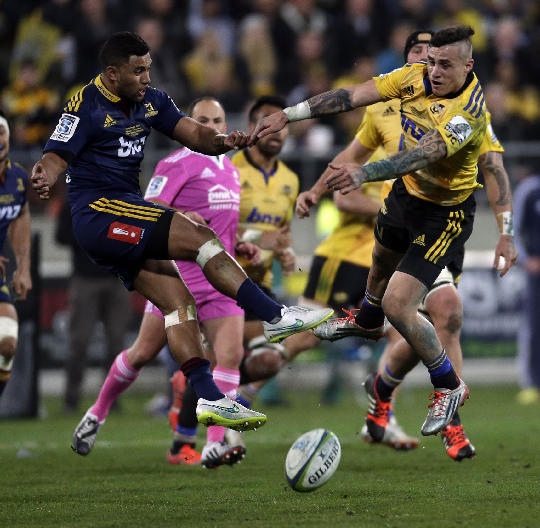 After an excellent Super Rugby season with the Hurricanes, scrum-half TJ Perenara (right) has again caught the eye of All Blacks coach Steve Hansen. Photo: AFP