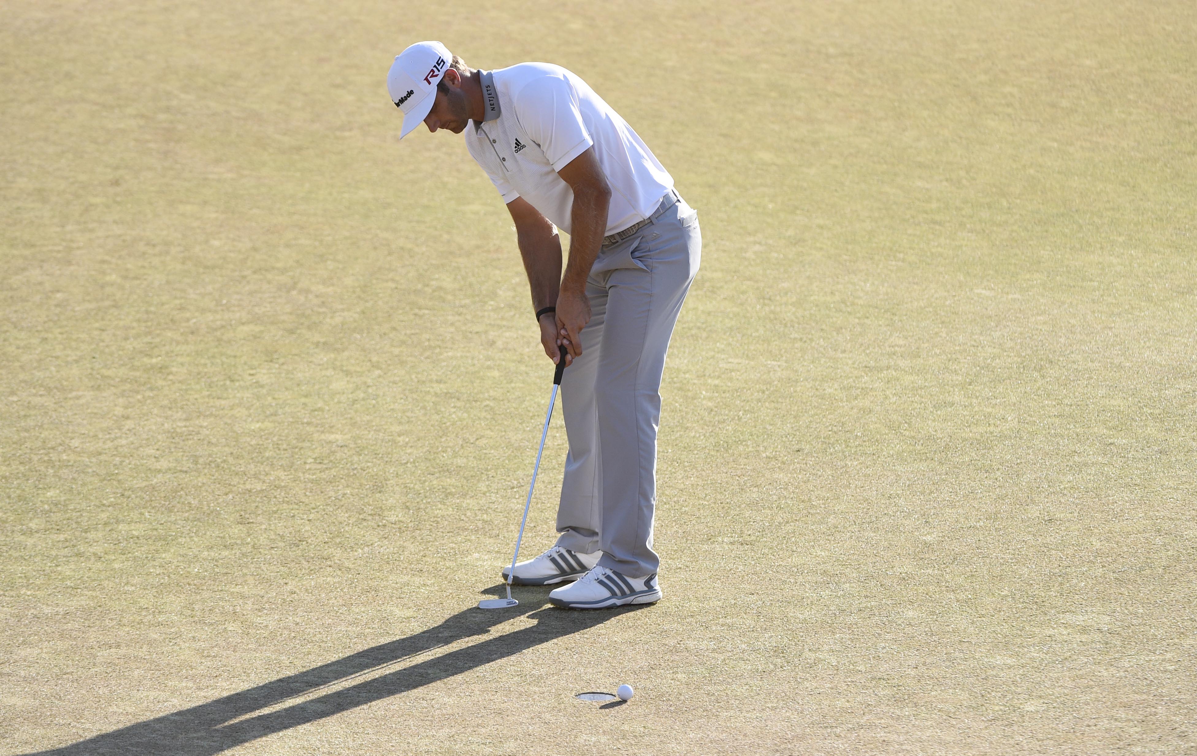 Dustin Johnson misses his birdie putt on the 18th green in the final round of the US Open at Chambers Bay. Jordan Spieth claimed victory. Photo: USA Today Sports