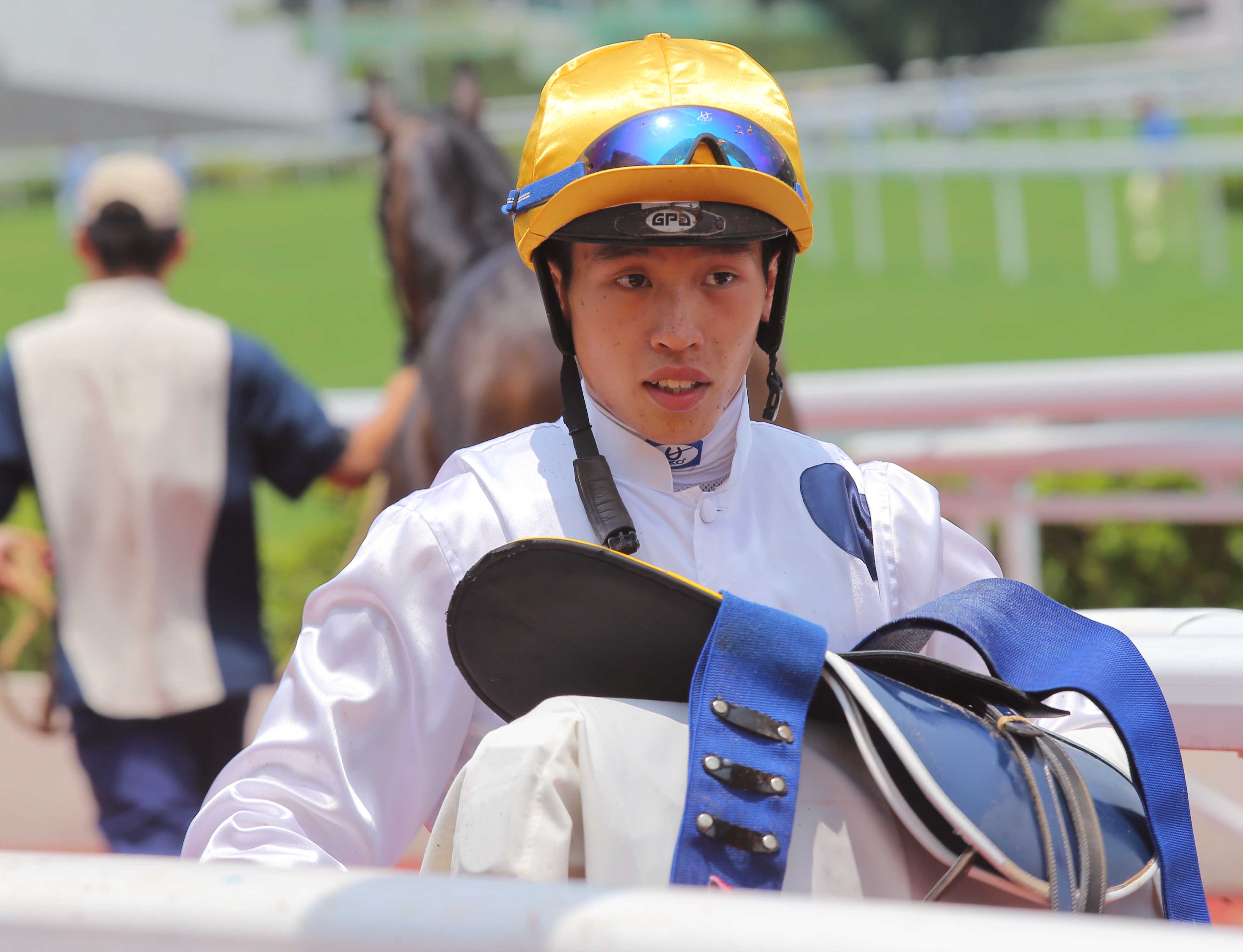 Vincent Ho won 33 races this season, five ahead of Keith Yeung.