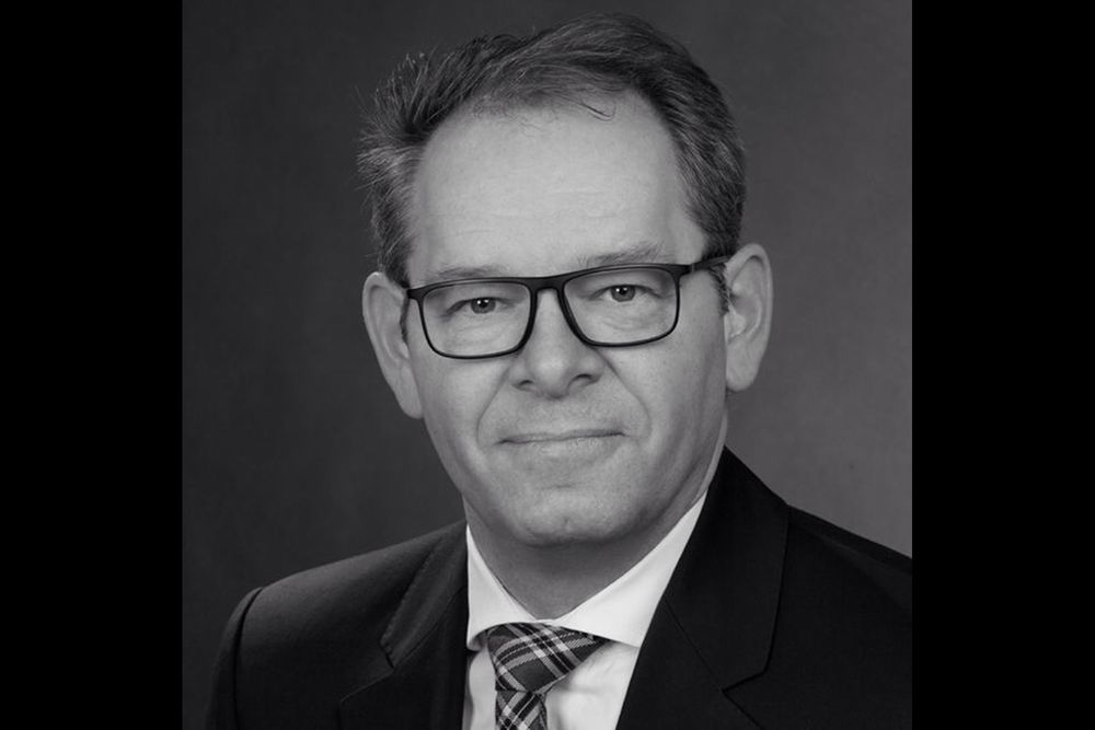 Jorg Czempisz, CEO