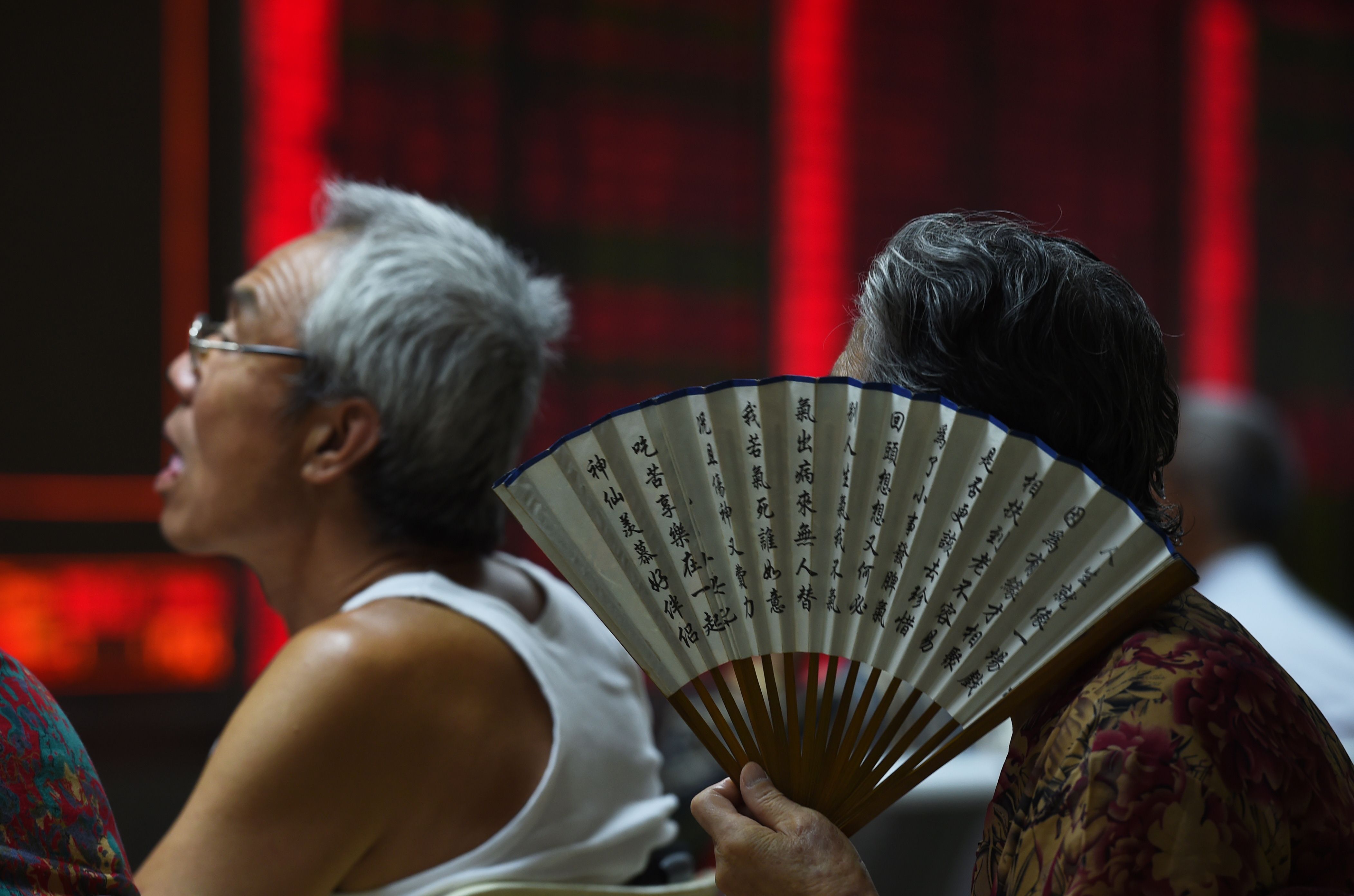 The Chinese stock markets will remain volatile as long as retail investors continue to dominate the market as they bet with their savings. Photo: AFP
