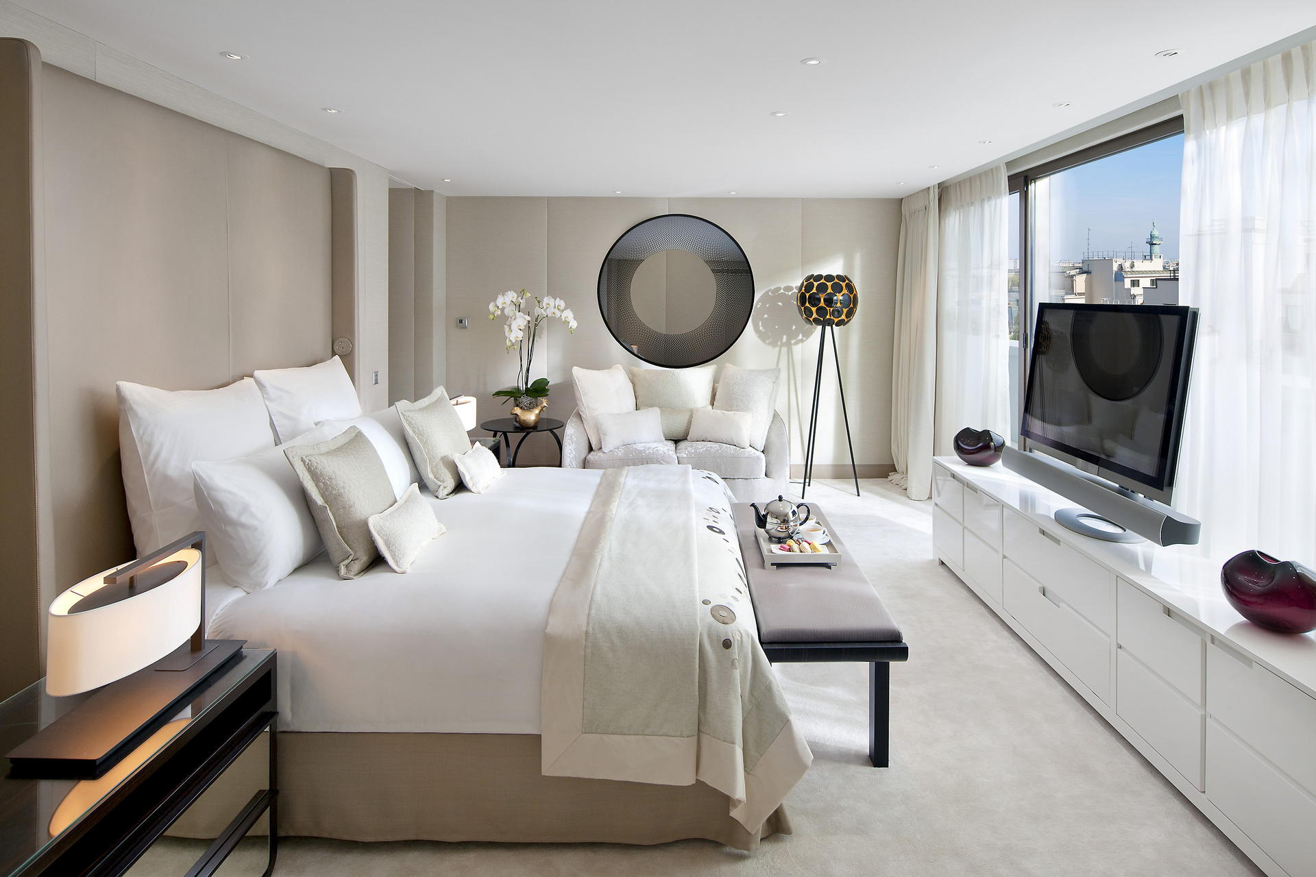 Mandarin Oriental Paris offers 'Diamond in the Sky' deluxe accommodation package with jeweller Bucherer
