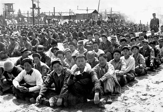 Captured North Korean and Chinese soldiers being held in a detention camp in Pusan, South Korea in 1953.  Photo: US Department of Defence