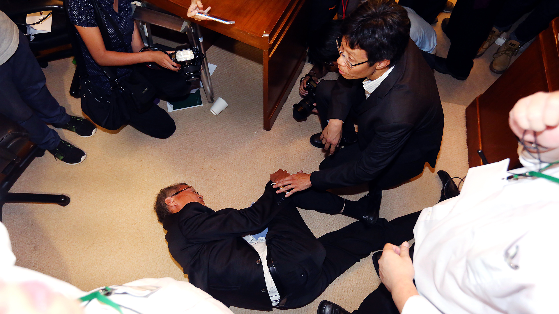 Lo Chung-mau fell during the council meeting last Wednesday - but the reason why remains unclear. Photo: SCMP Pictures