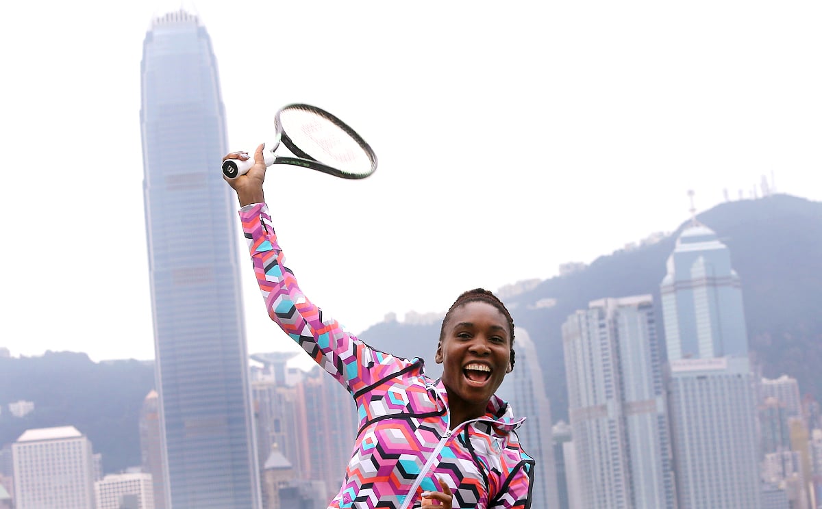 Hong Kong's skyscrapers provide a backdrop for Venus Williams as she poses ahead of the Hong Kong Open. Photos: Sam Tsang 