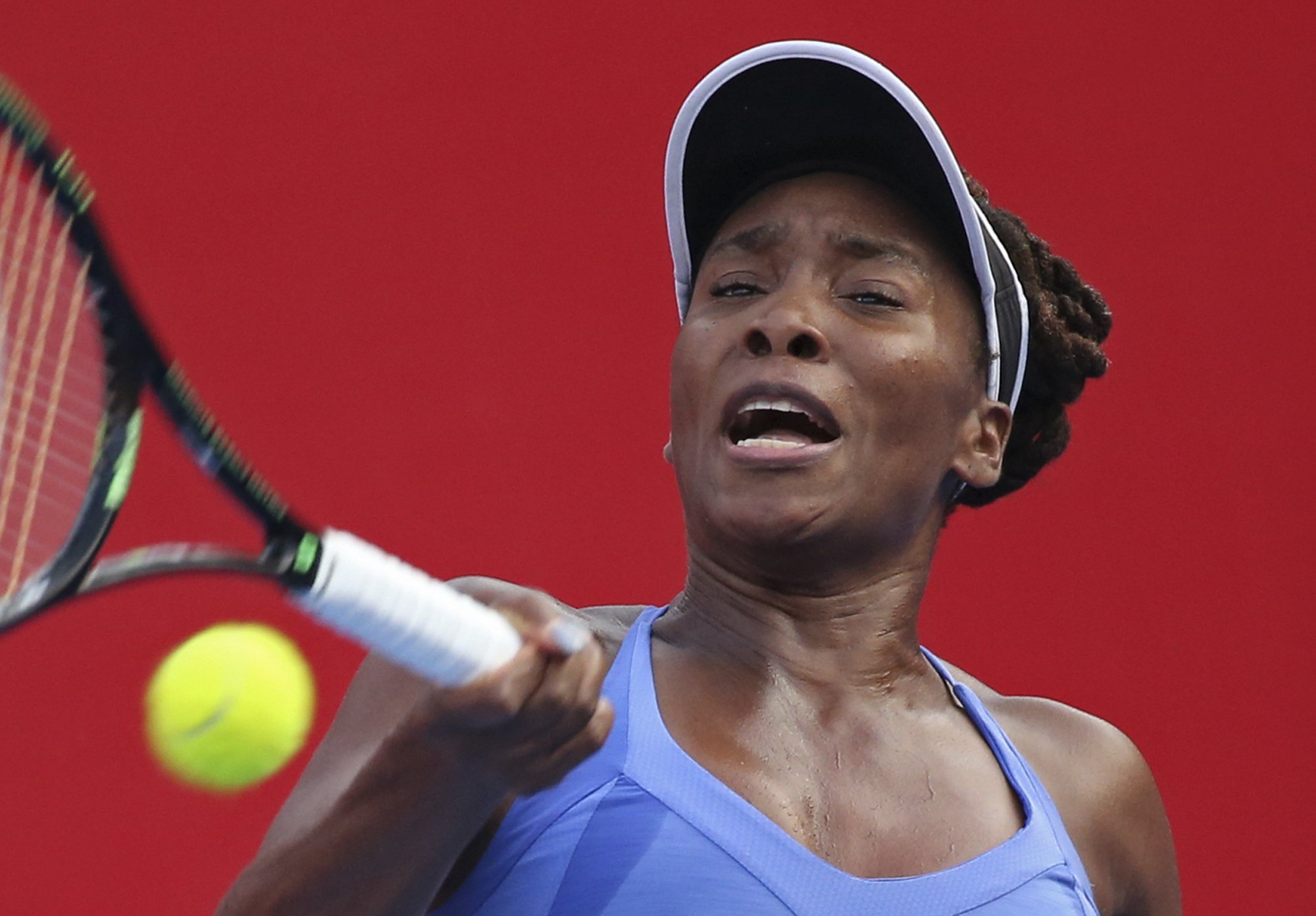 Venus Williams was a huge attraction for fans and the American veteran didn't disappoint by reaching the Hong Kong Open semis. Photo: AP