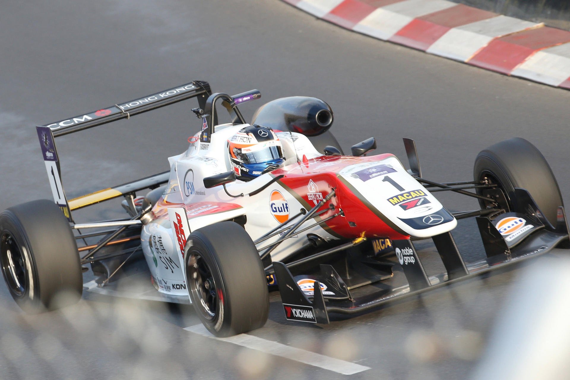 Felix Rosenqvist drives his Prema Powerteam Dallara-Mercedes as he shows the kind of form that will make him difficult to beat for tomorrow's 62nd Macau Grand Prix. Photo: Nora Tam